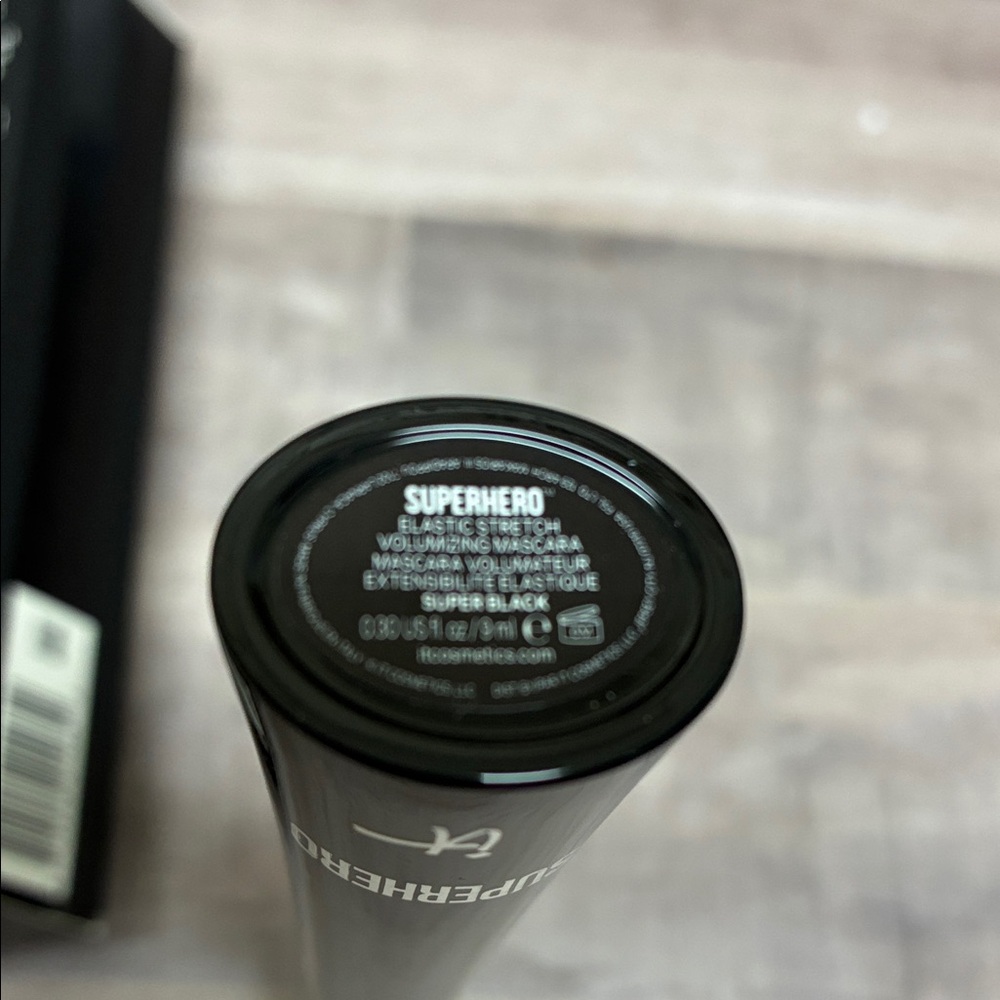 IT Cosmetics Superhero Mascara - Black - New - Picture 4 of 4